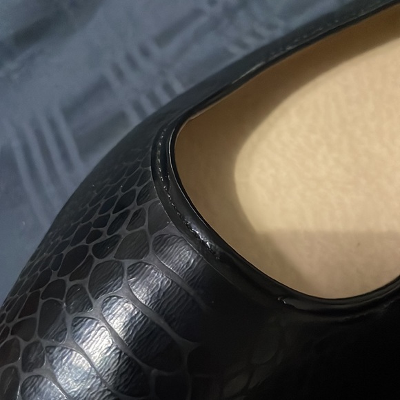 Faded Glory Black Slip-On Shoes - Picture 3 of 7